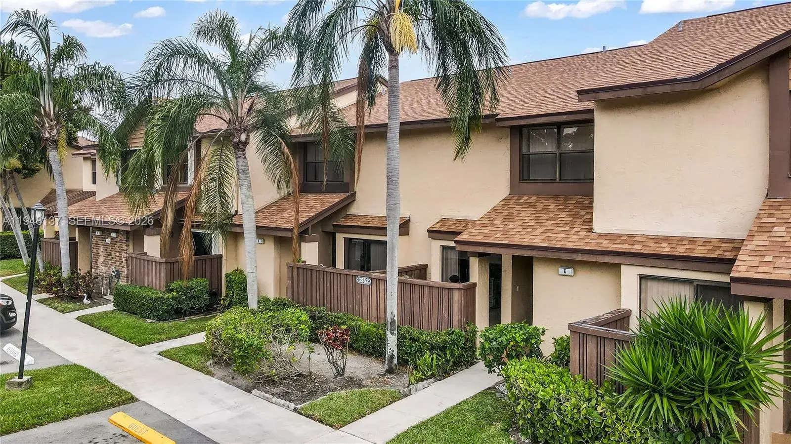 3952 Cocoplum Cir, Coconut Creek FL 33063