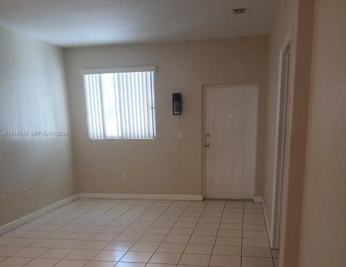 2637 SE 16th Ter # 104, Homestead FL 33035 photo 4