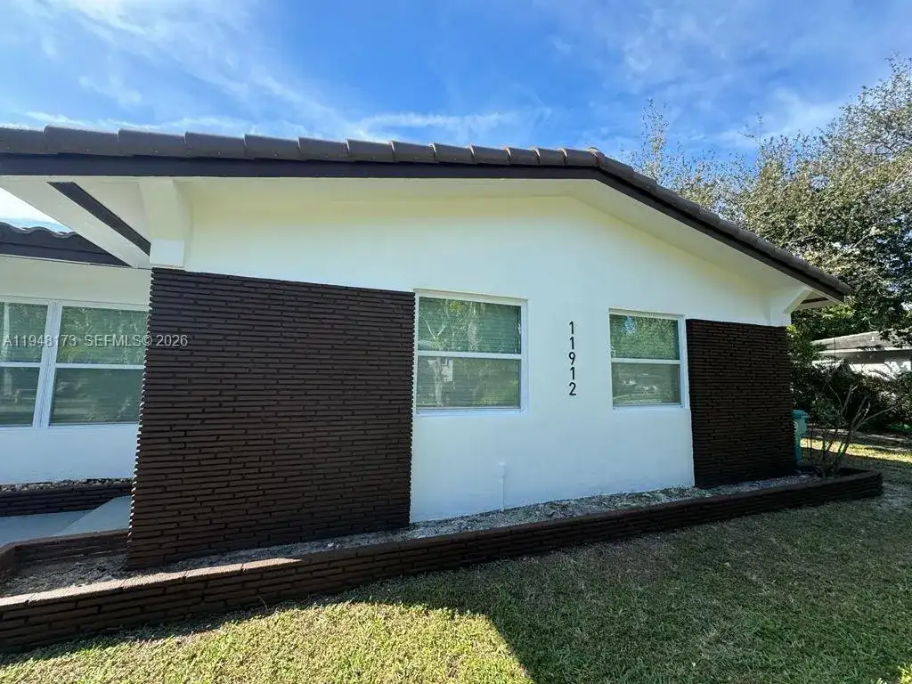 11912 NE 10th Ave # 2, Biscayne Park FL 33161 photo 5