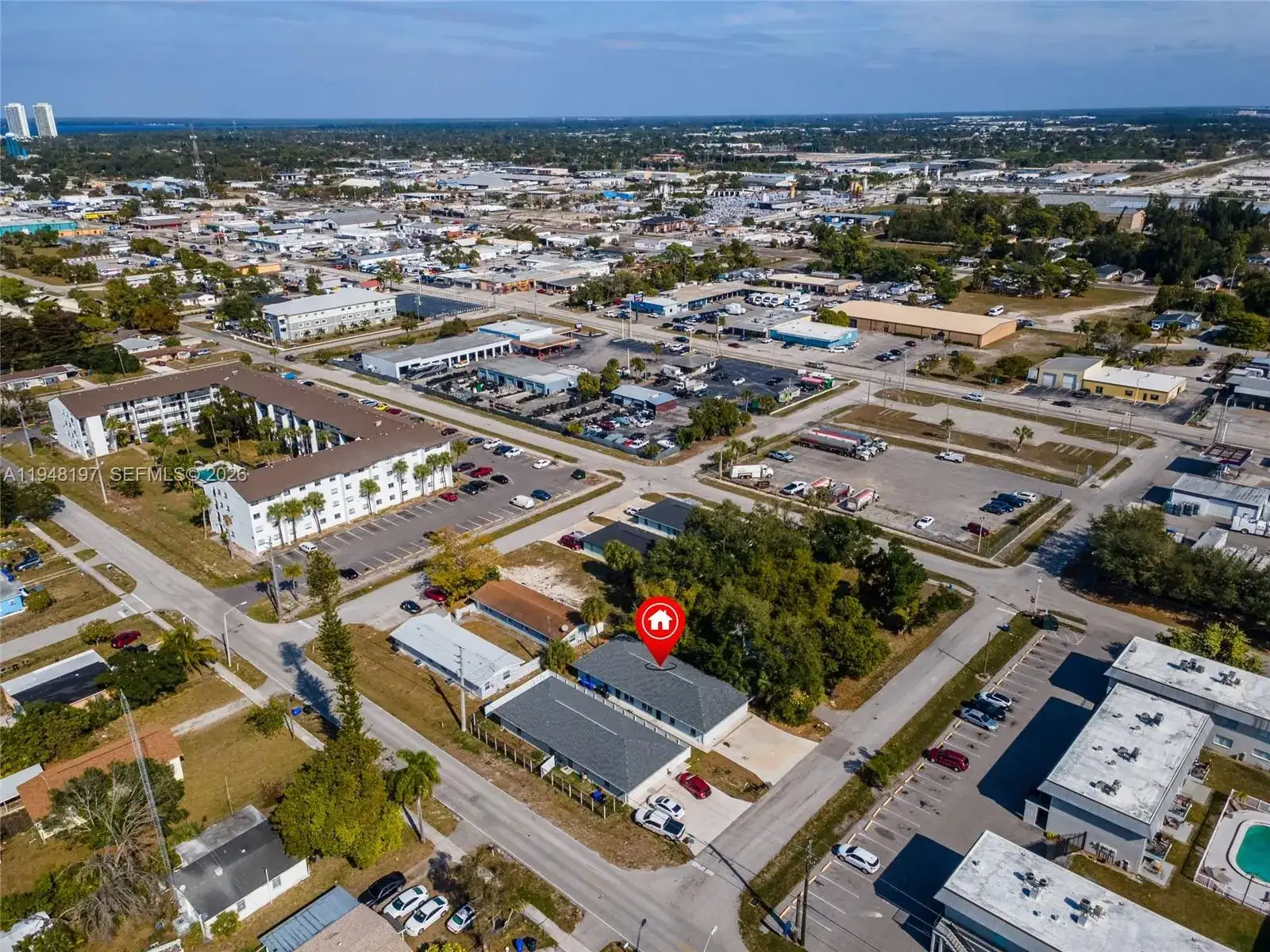 2403/2405 Maple Ave, Fort Myers FL 33901 photo 5