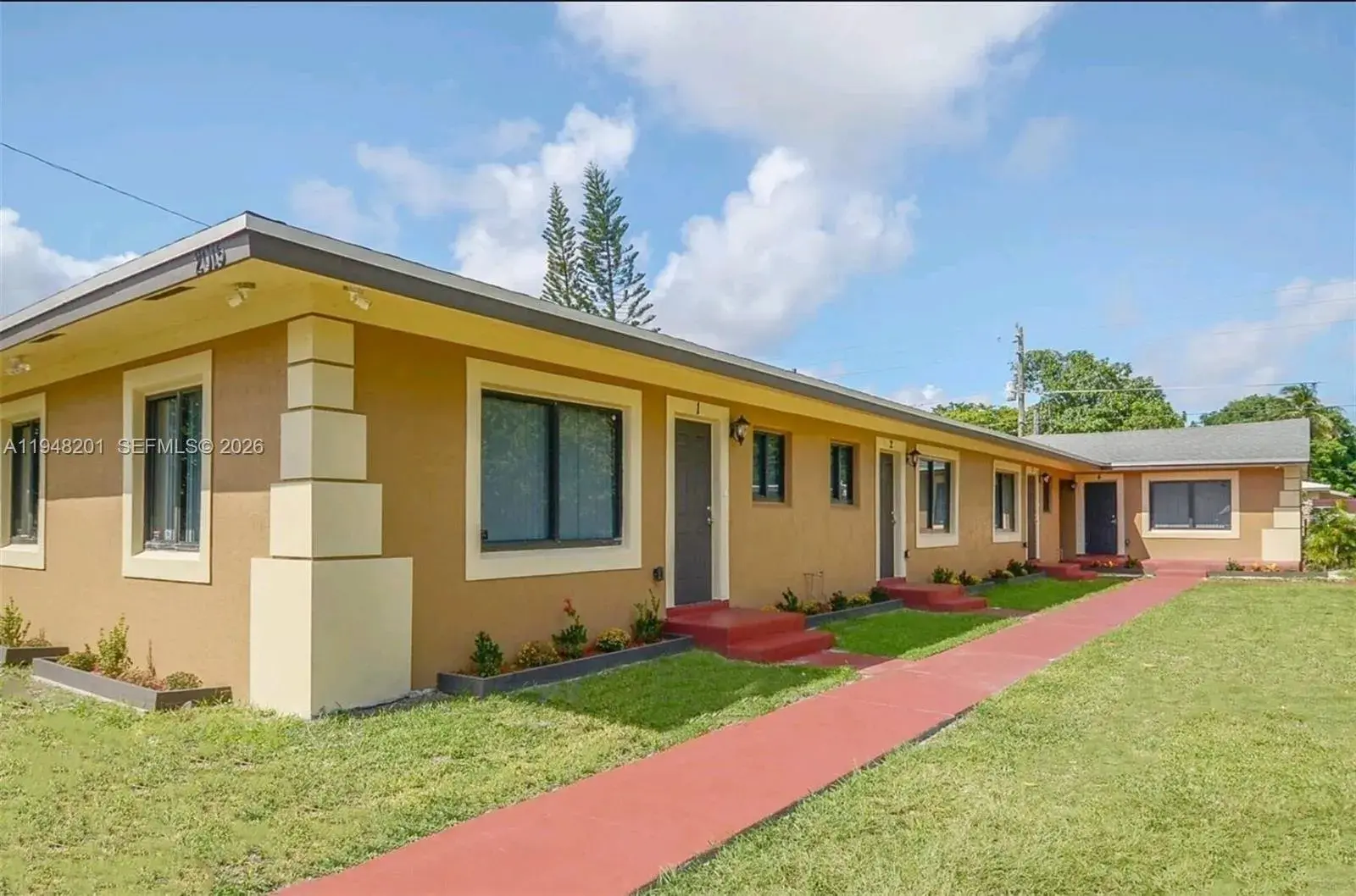 2015 Funston St, Hollywood FL 33020