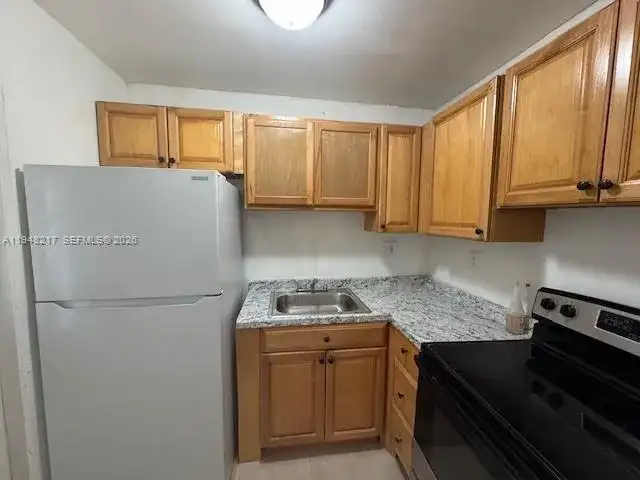241 SE 9th Ave # 105, Pompano Beach FL 33060 photo 4