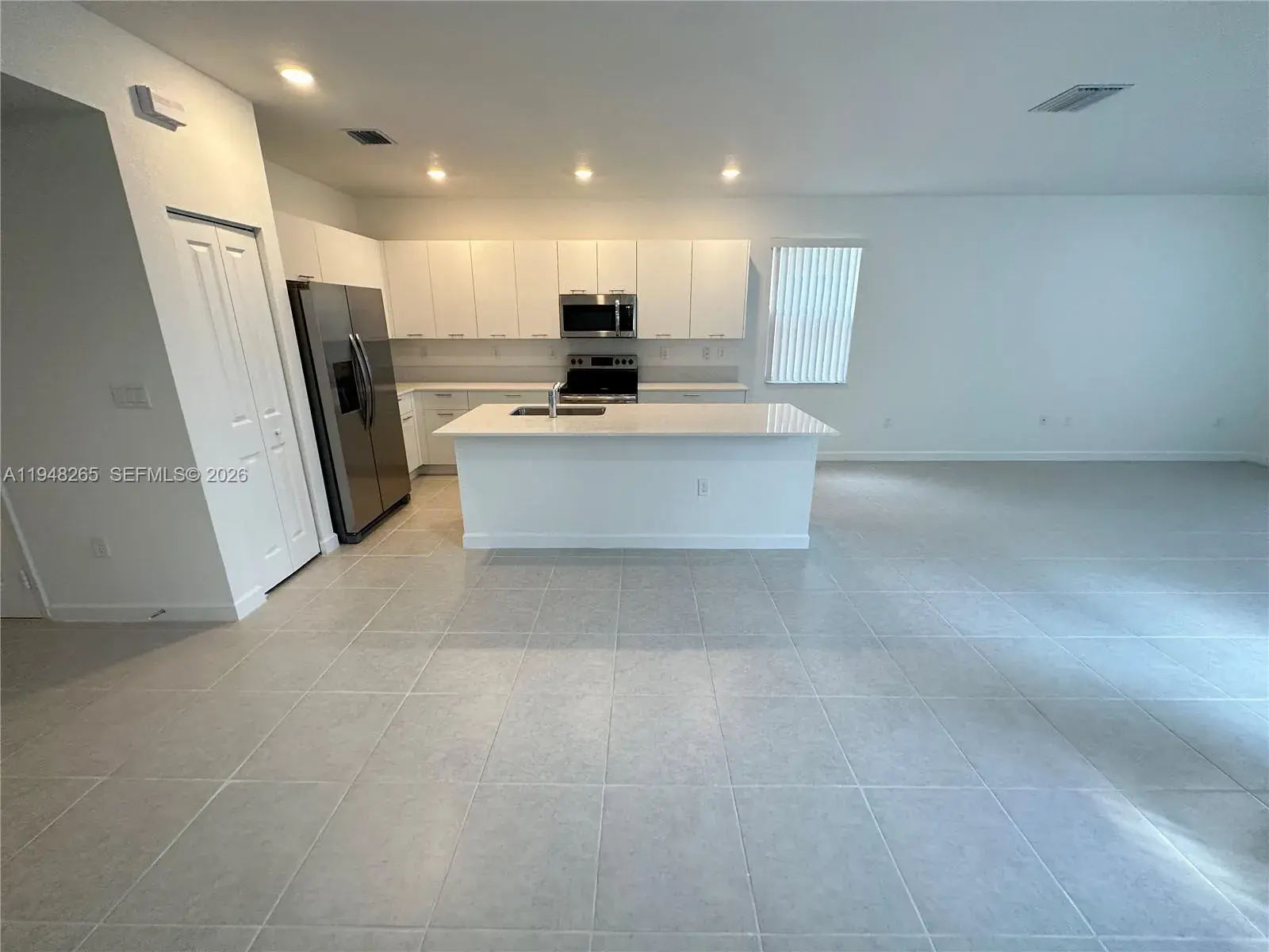 2382 NW 131st Cir, Miami FL 33167 photo 5