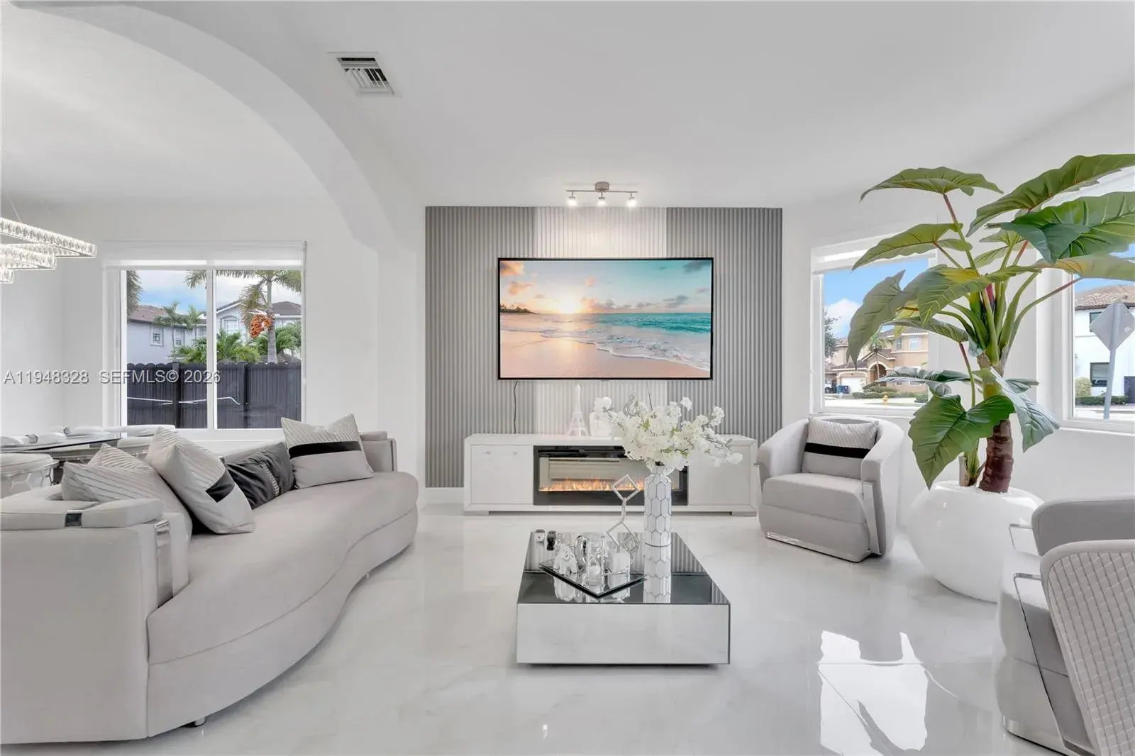 14452 SW 10th St, Miami FL 33184
