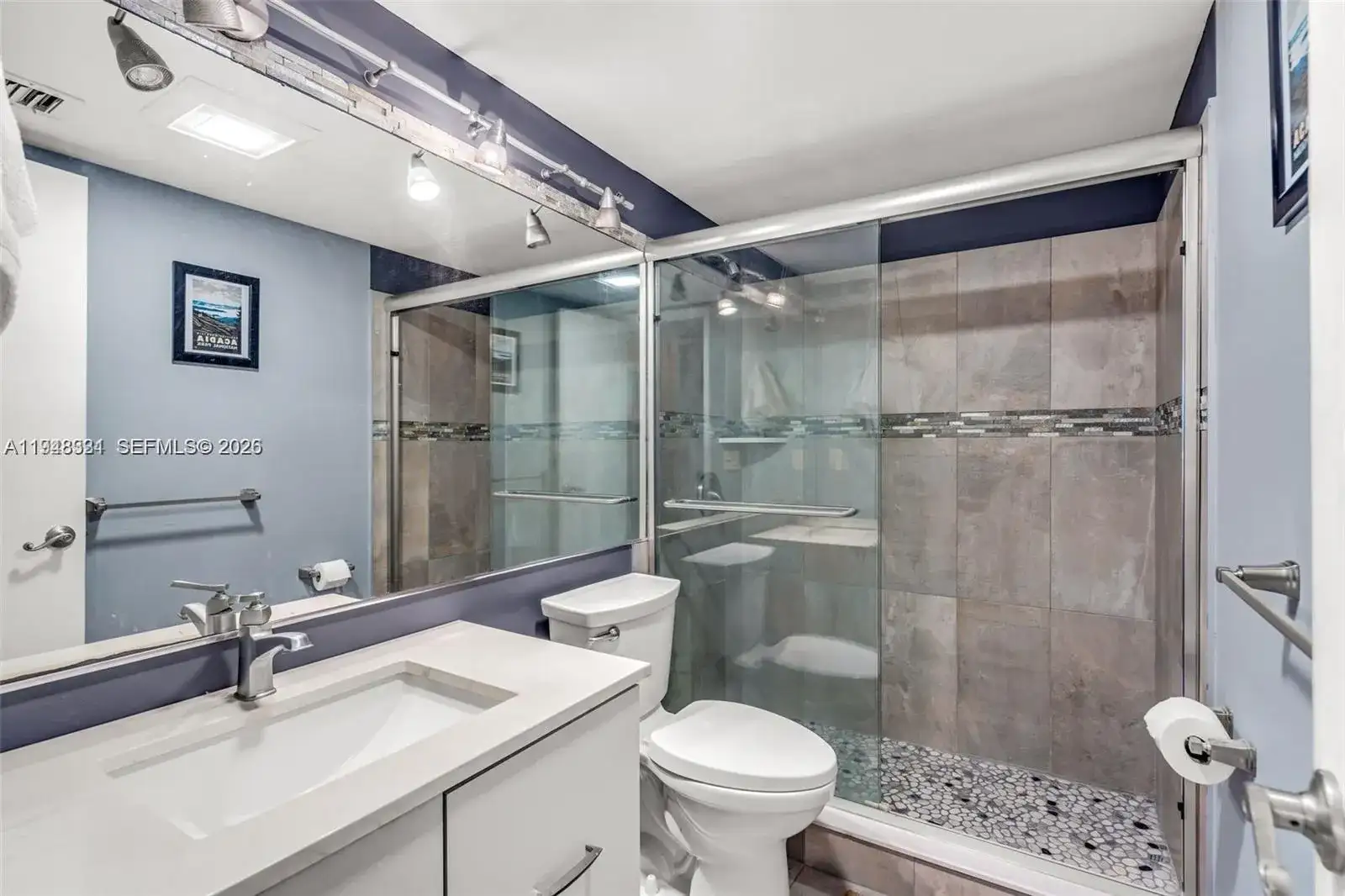320 SE 10th Ave # D, Pompano Beach FL 33060 photo 5