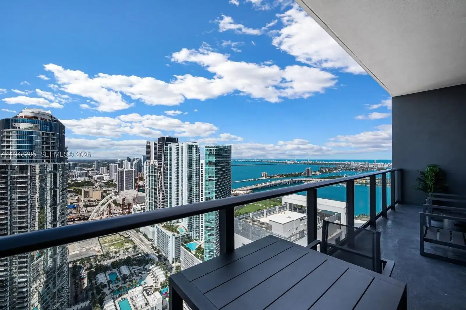 159 NE 6th St # 5101, Miami FL 33132 photo 4