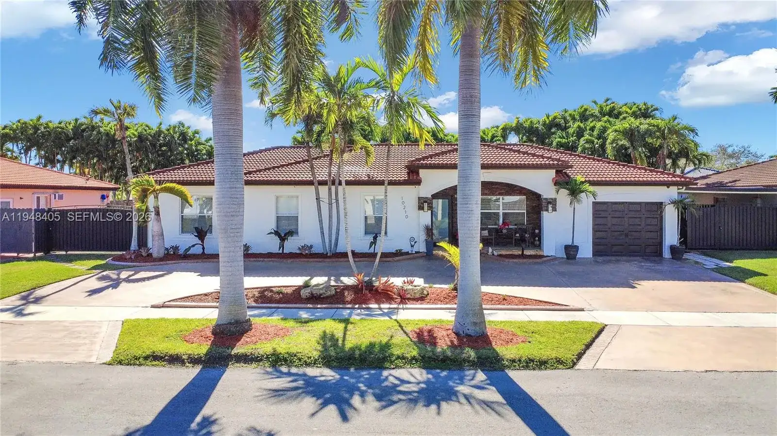 10210 SW 191st St, Cutler Bay FL 33157 photo 3