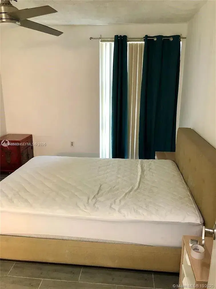 17570 Atlantic Blvd # 105, Sunny Isles Beach FL 33160