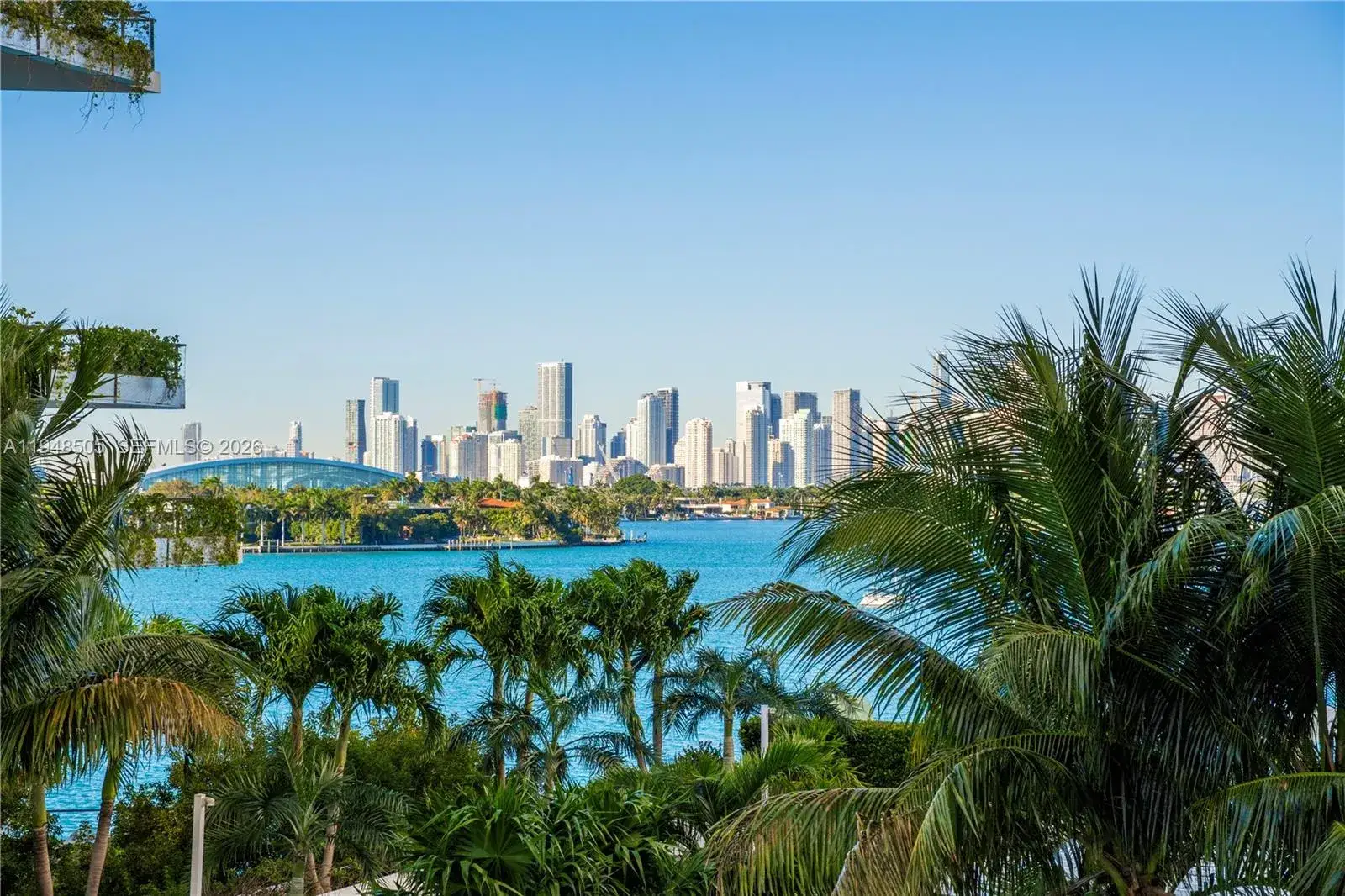1 bedroom 1 bath Residential for sale at 1330 West Ave # 610, Miami Beach FL 33139
