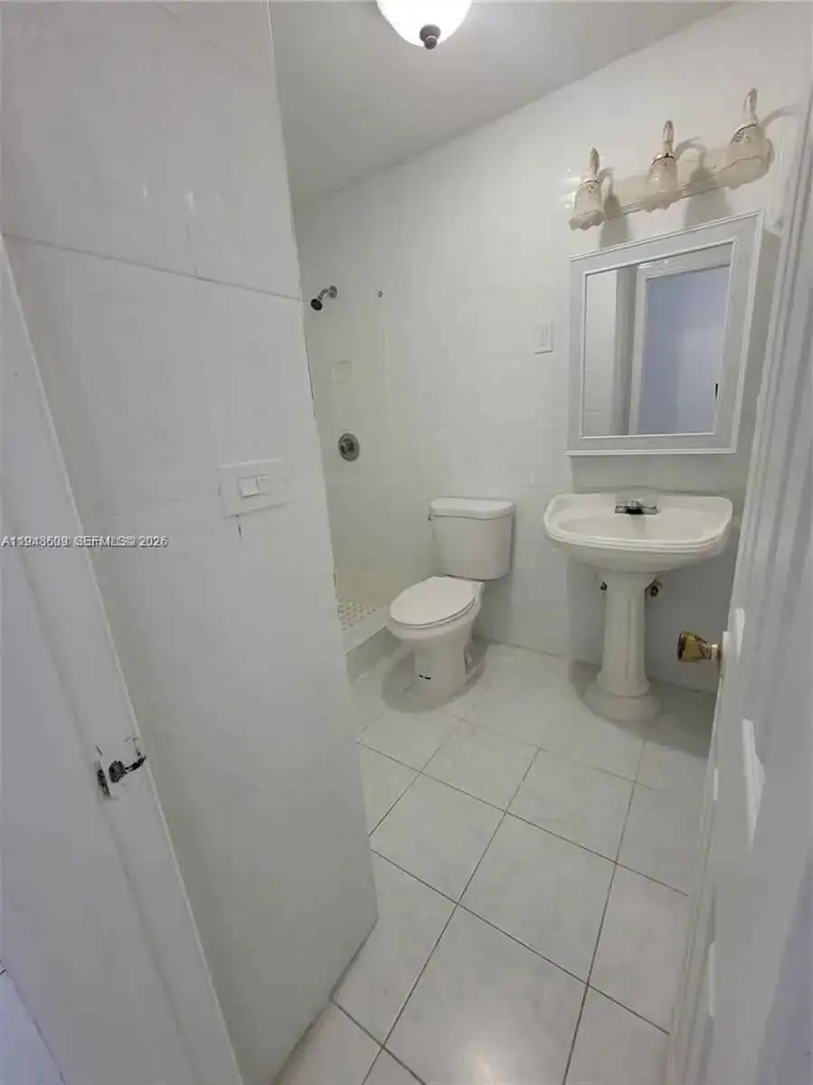 12305 SW 42nd St, Miami FL 33175 photo 5