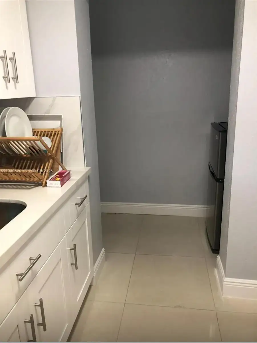 411 W 31st Pl # 2, Hialeah FL 33012 photo 2