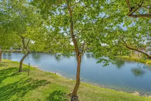 15430 SW 82nd Ln # 625, Miami FL 33193 photo 2