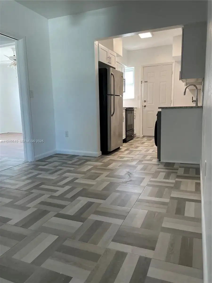 1840 S Treasure Dr # 15, North Bay Village FL 33141 photo 5