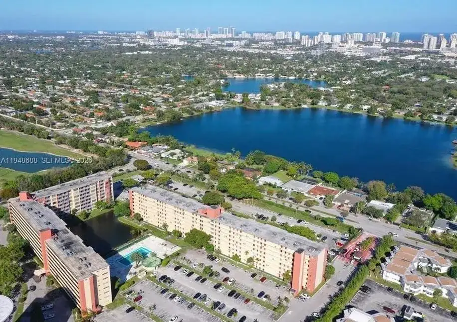 1780 NE 191st St # 2, Miami FL 33179 photo 2