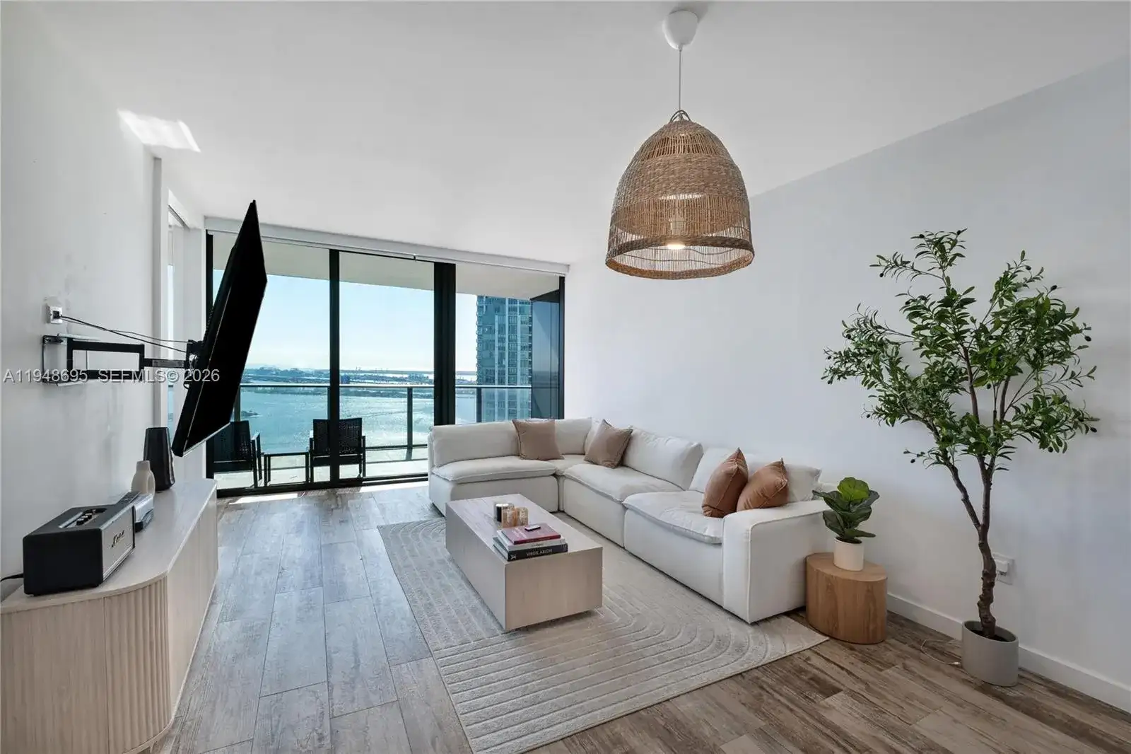650 NE 32nd St # 4306, Miami FL 33137 photo 4