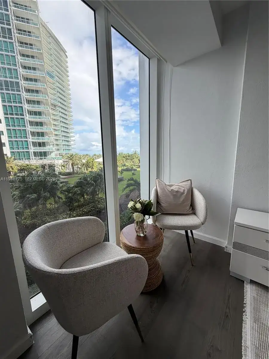 10275 Collins Ave # 402, Bal Harbour FL 33154 photo 4