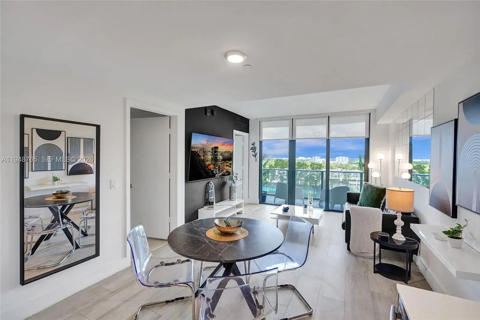 121 NE 34th St # 910, Miami FL 33137 photo 4