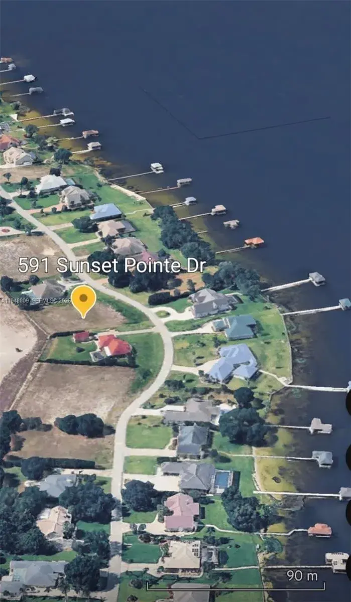 591 Sunset Pointe Dr, Lake Placid FL 33852