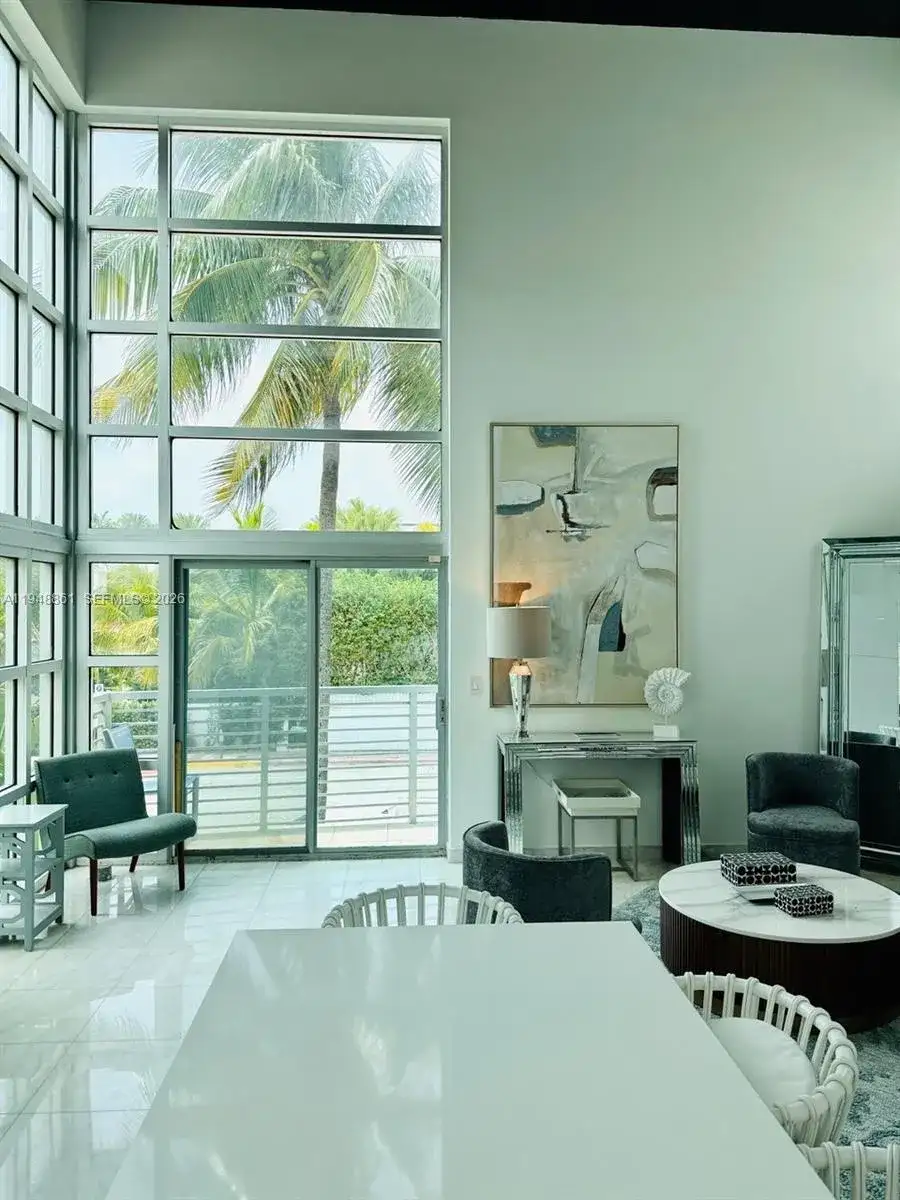 7700 Collins Ave # 5, Miami Beach FL 33141 photo 2