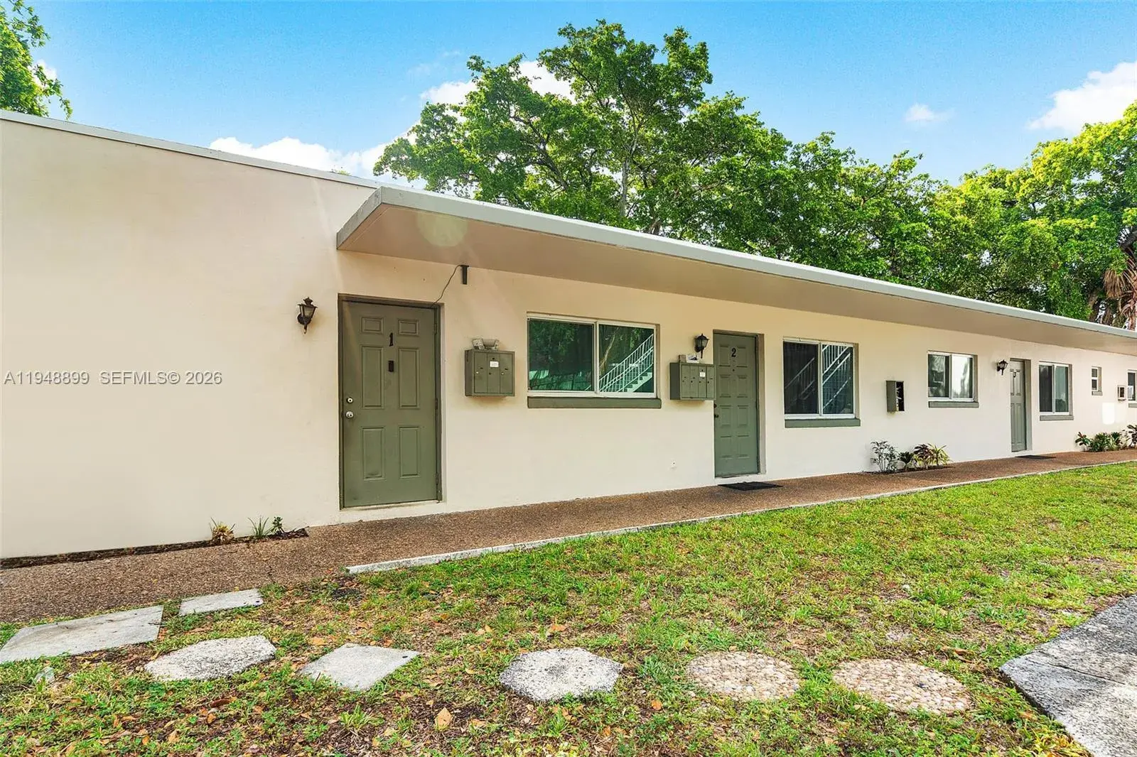 620 SW 7th St #1-7, Pompano Beach FL 33060