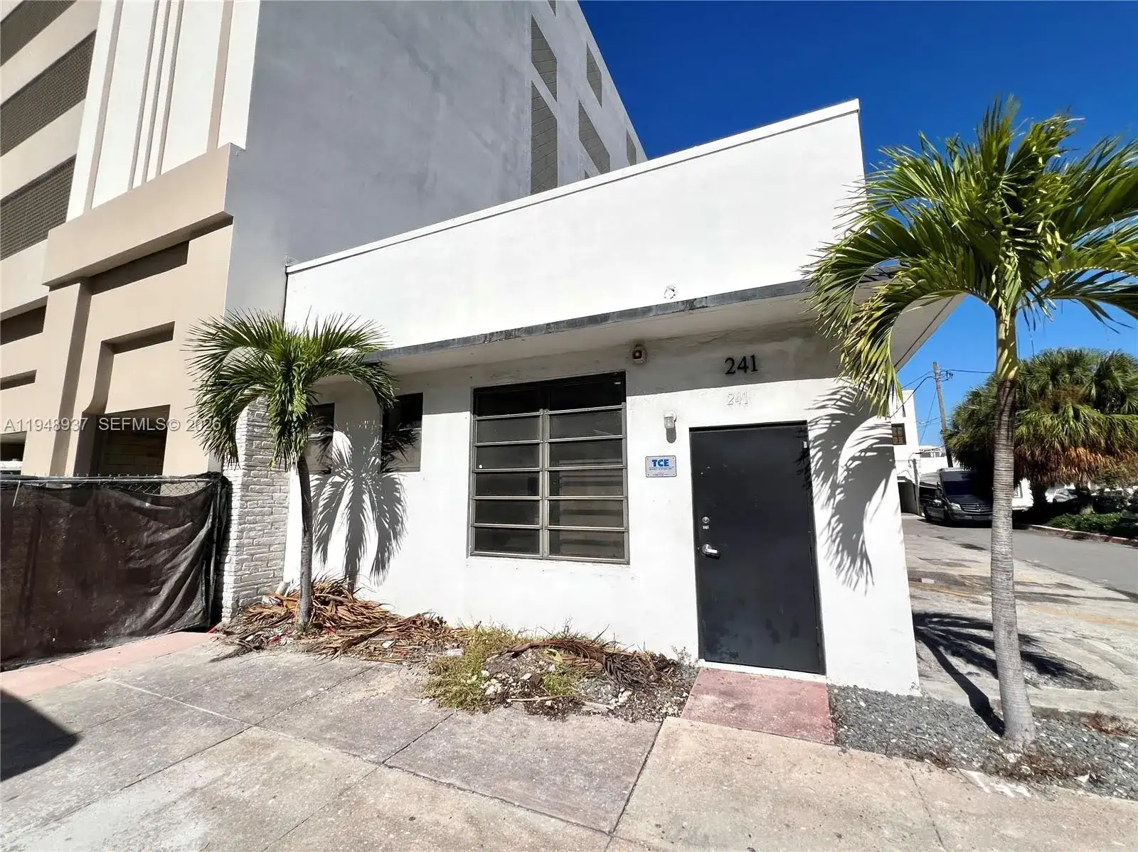 241 Almeria Ave, Coral Gables FL 33134 photo 2