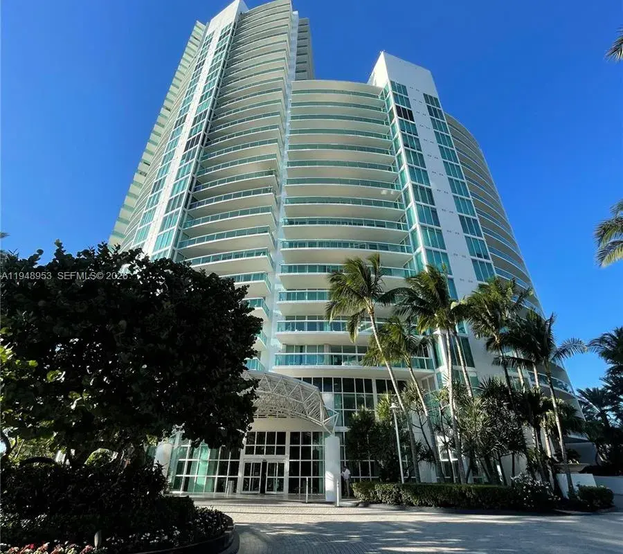 1000 S Pointe Dr # 308, Miami Beach FL 33139
