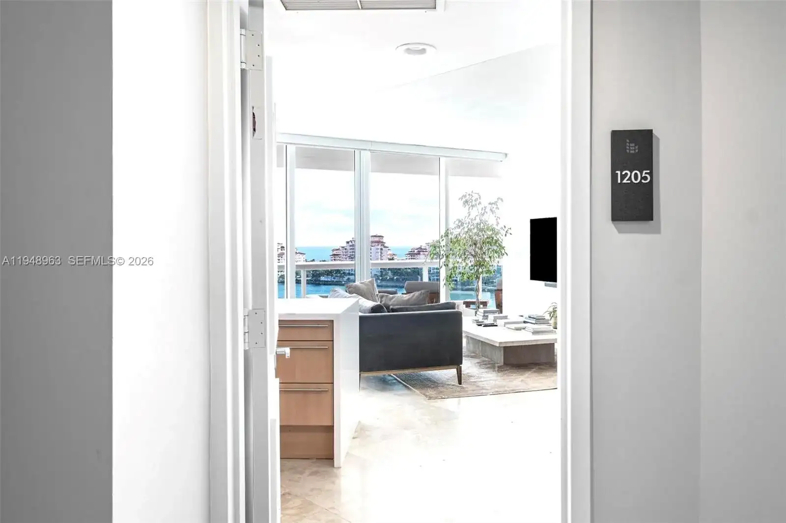 1000 S Pointe Dr # 1205, Miami Beach FL 33139 photo 2