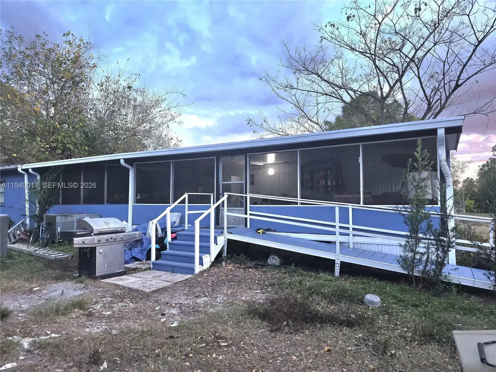 575 VERO AVE, Clewiston FL 33440 photo 2