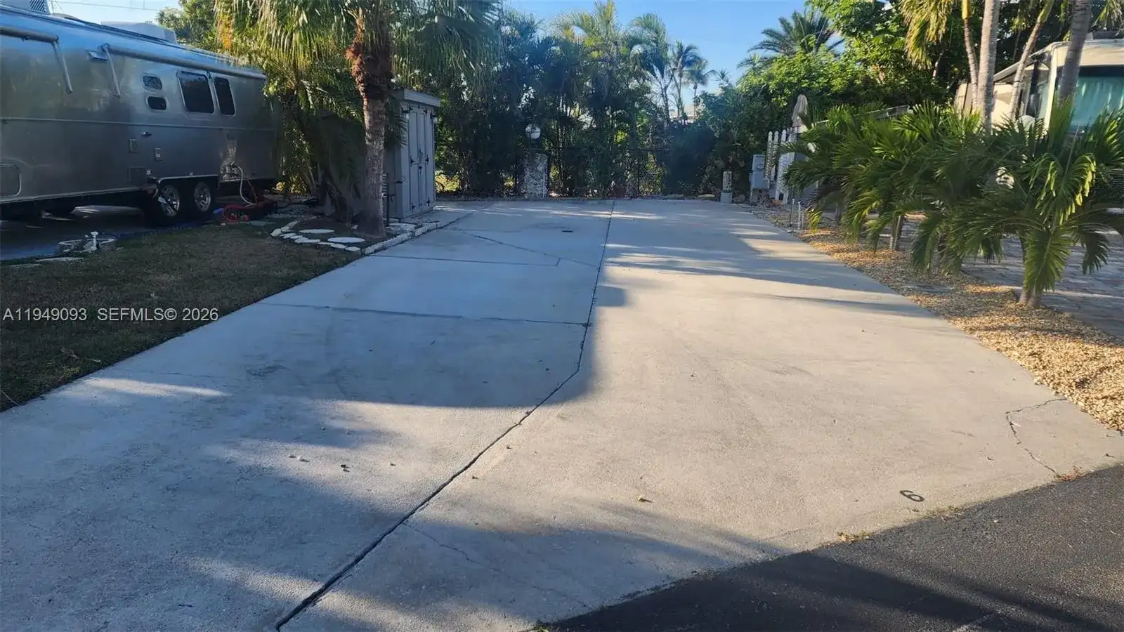 150 Smallwood Dr # 6, Other City - In The State Of Florida FL 34138 photo 2