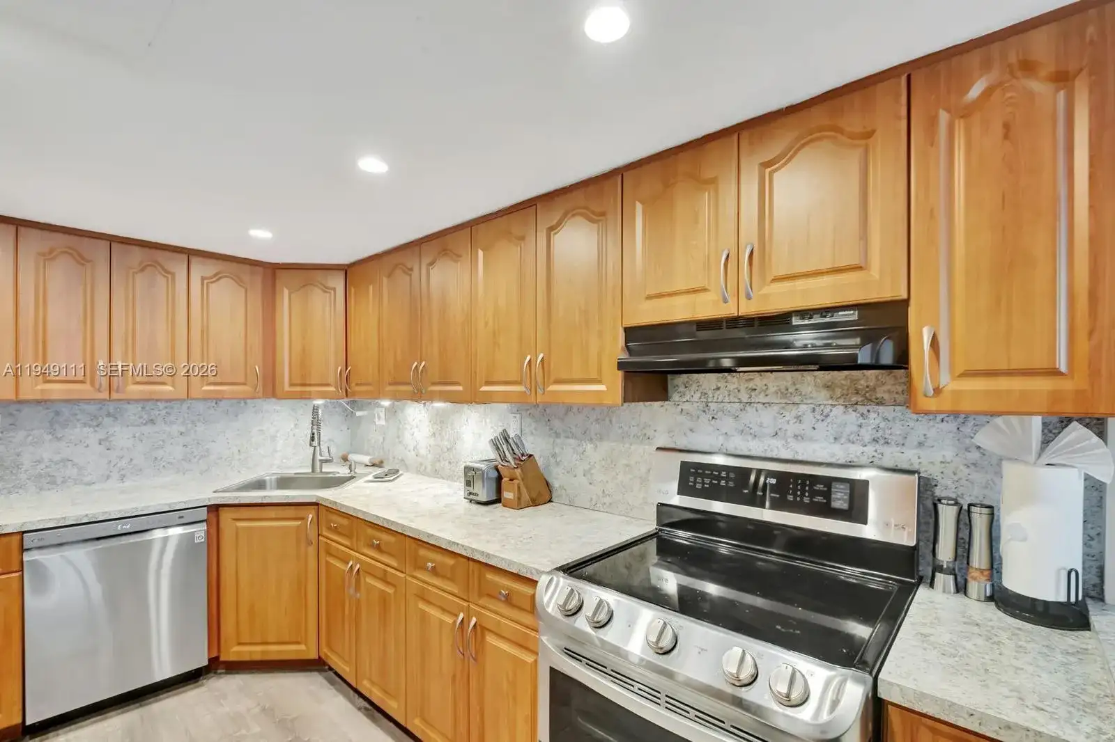5401 Collins Ave # 340, Miami Beach FL 33140 photo 5