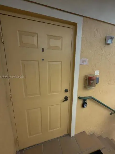 7250 NW 114th Ave # 207, Doral FL 33178