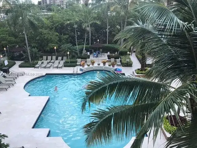 19901 E Country Club Dr # 2202, Aventura FL 33180 photo 2