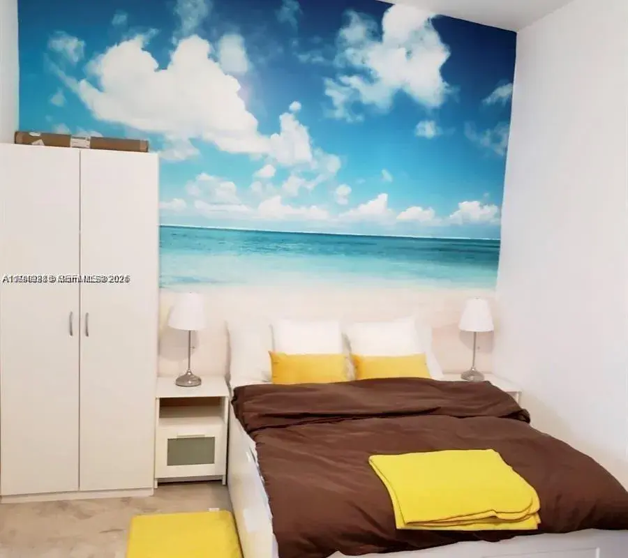 712 SW 5th Ct # 3, Hallandale Beach FL 33009