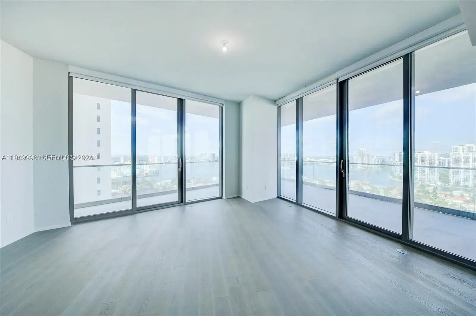 18975 Collins Ave # 2205, Sunny Isles Beach FL 33160 photo 5
