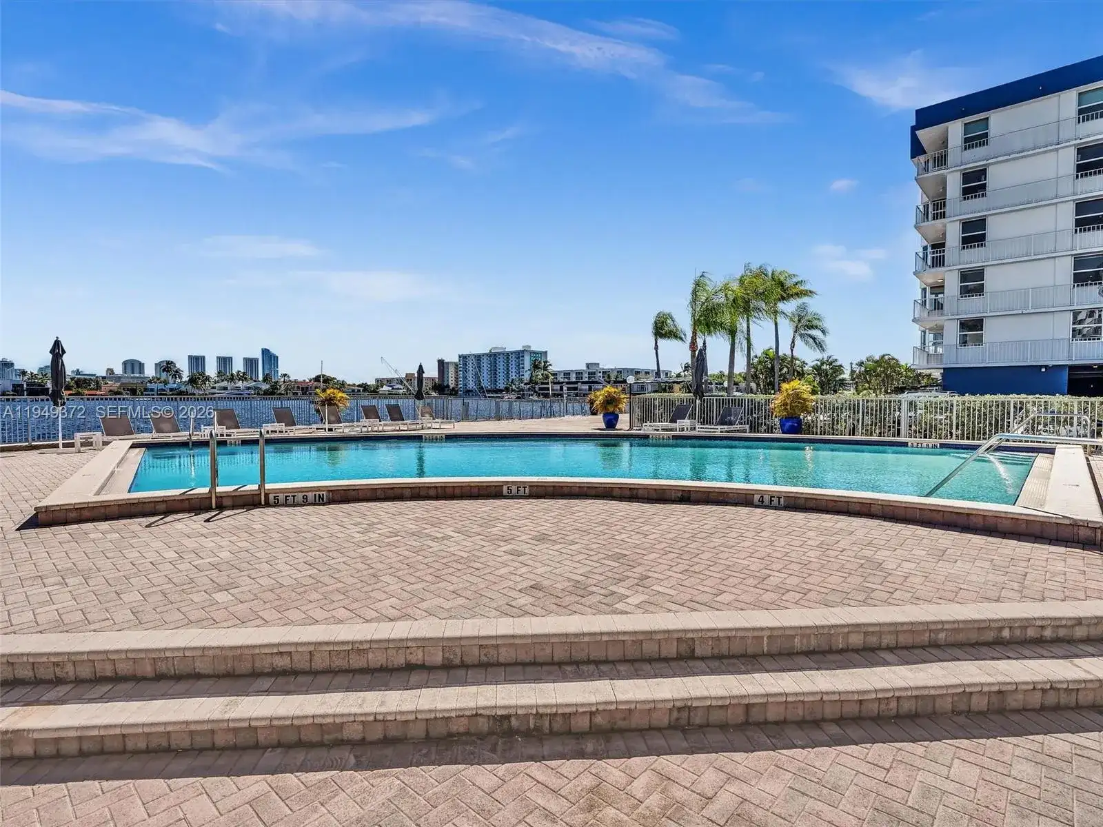 16565 NE 26th Ave # 4E, North Miami Beach FL 33160 photo 5