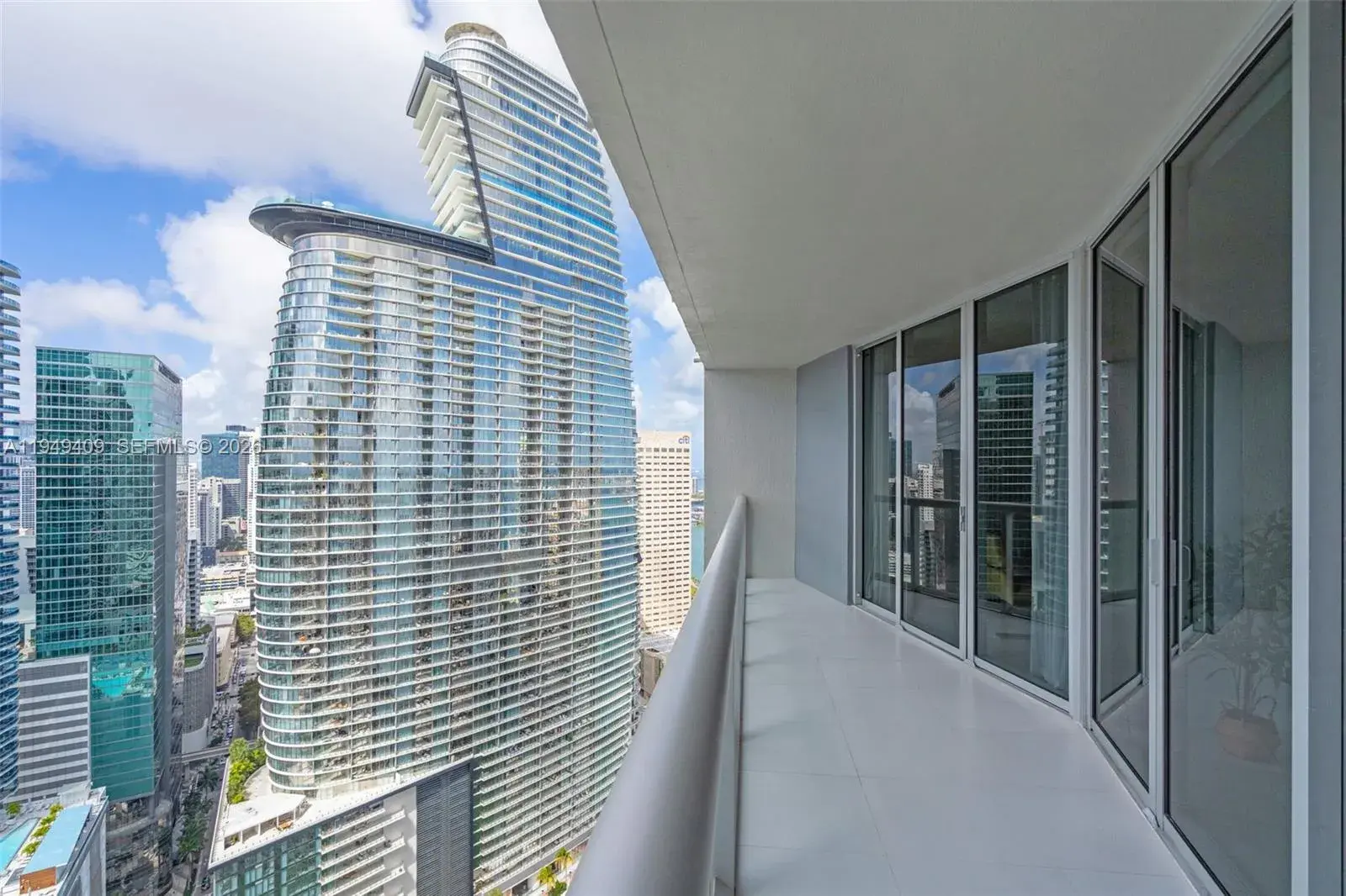 465 Brickell Ave # 4006, Miami FL 33131