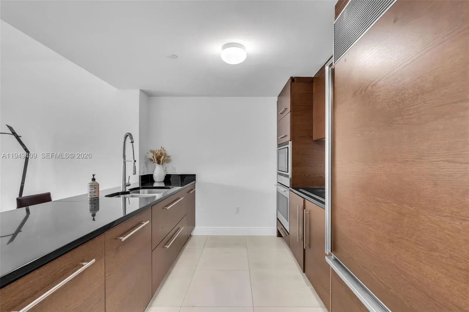 465 Brickell Ave # 4006, Miami FL 33131
