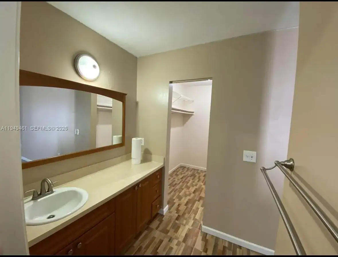 20440 SW 122nd Pl, Miami FL 33177 photo 2