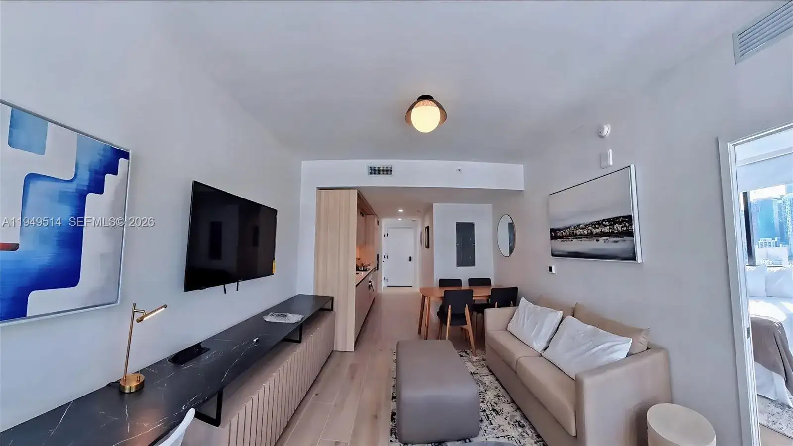 225 N Miami Ave # 1812, Miami FL 33132 photo 2