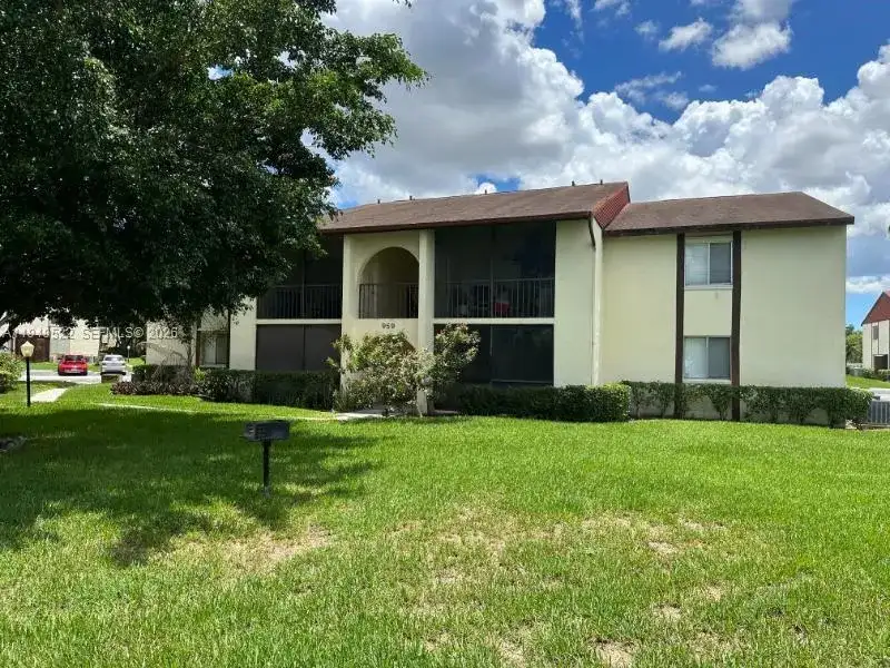 4709 Sable Pine Cir # B1, West Palm Beach FL 33417 photo 2