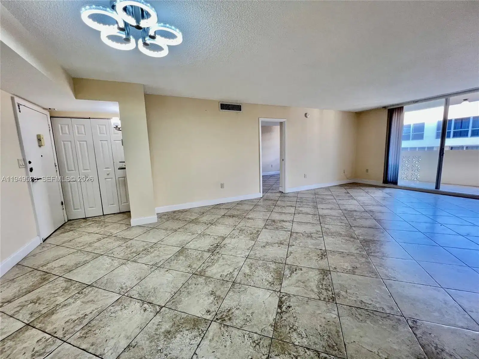 1833 S Ocean Dr # 1109, Hallandale Beach FL 33009 photo 5