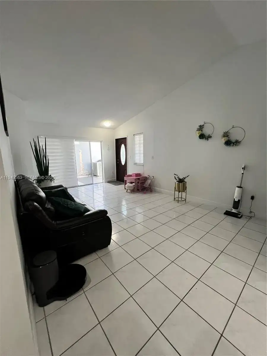 17901 SW 144th Ave, Miami FL 33177 photo 5