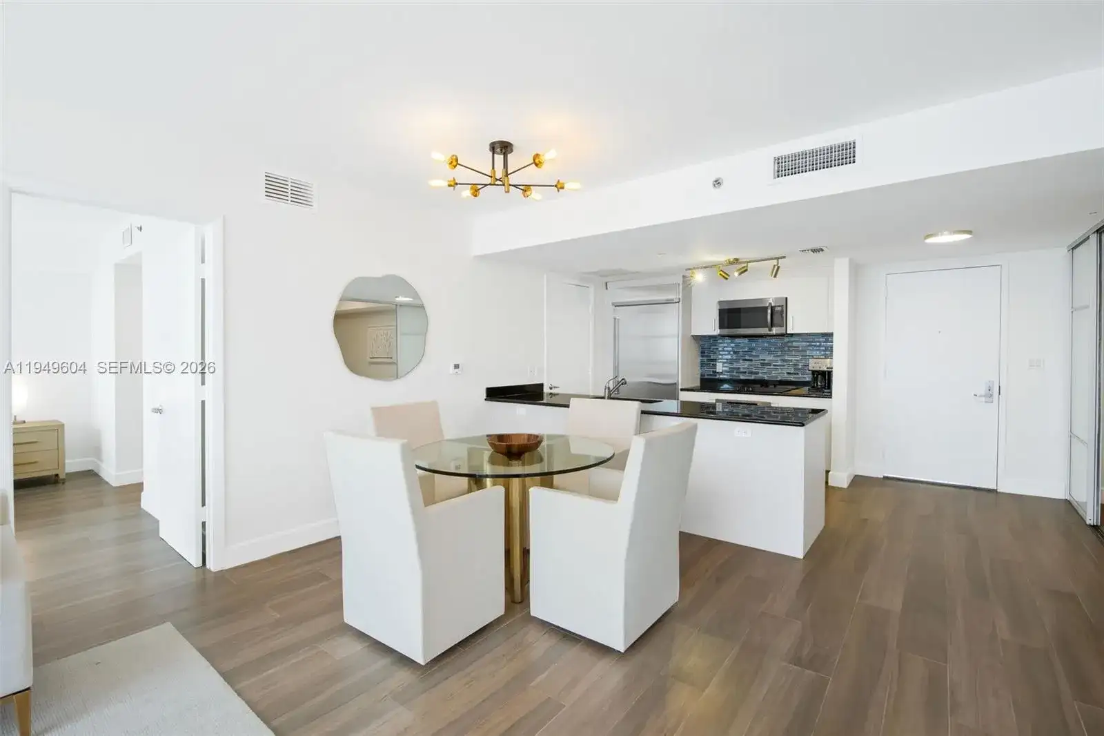 50 Biscayne Blvd # 3904, Miami FL 33132 photo 5