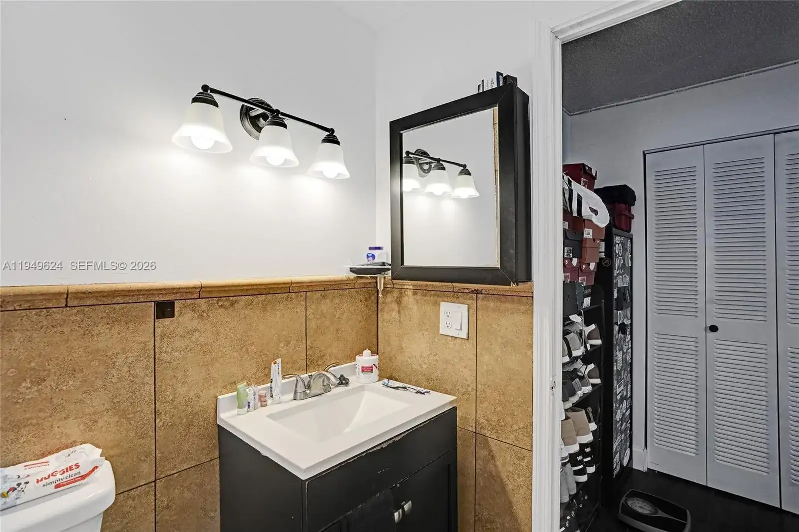 901 NW 34th Ave, Miami FL 33125 photo 5