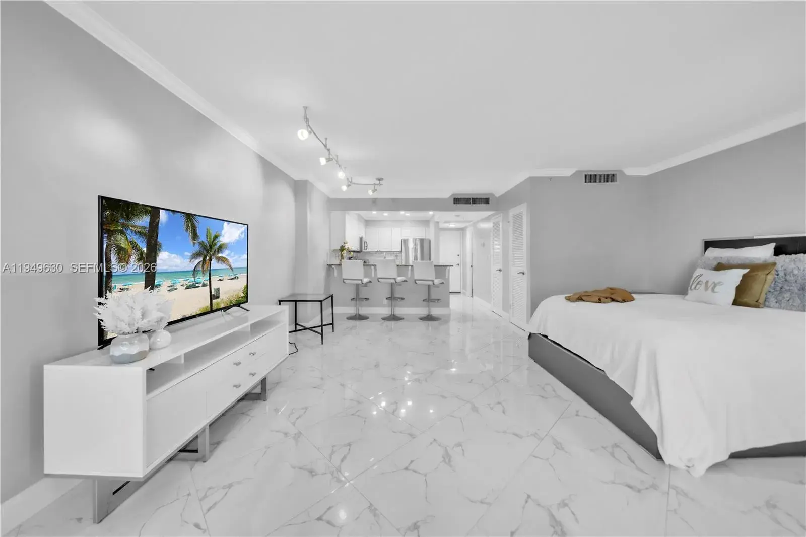 2501 S Ocean Dr # 503, Hollywood FL 33019