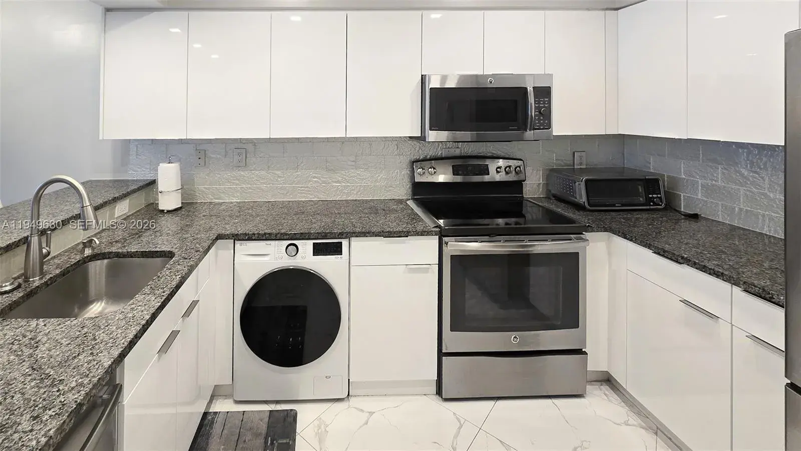 2501 S Ocean Dr # 503, Hollywood FL 33019