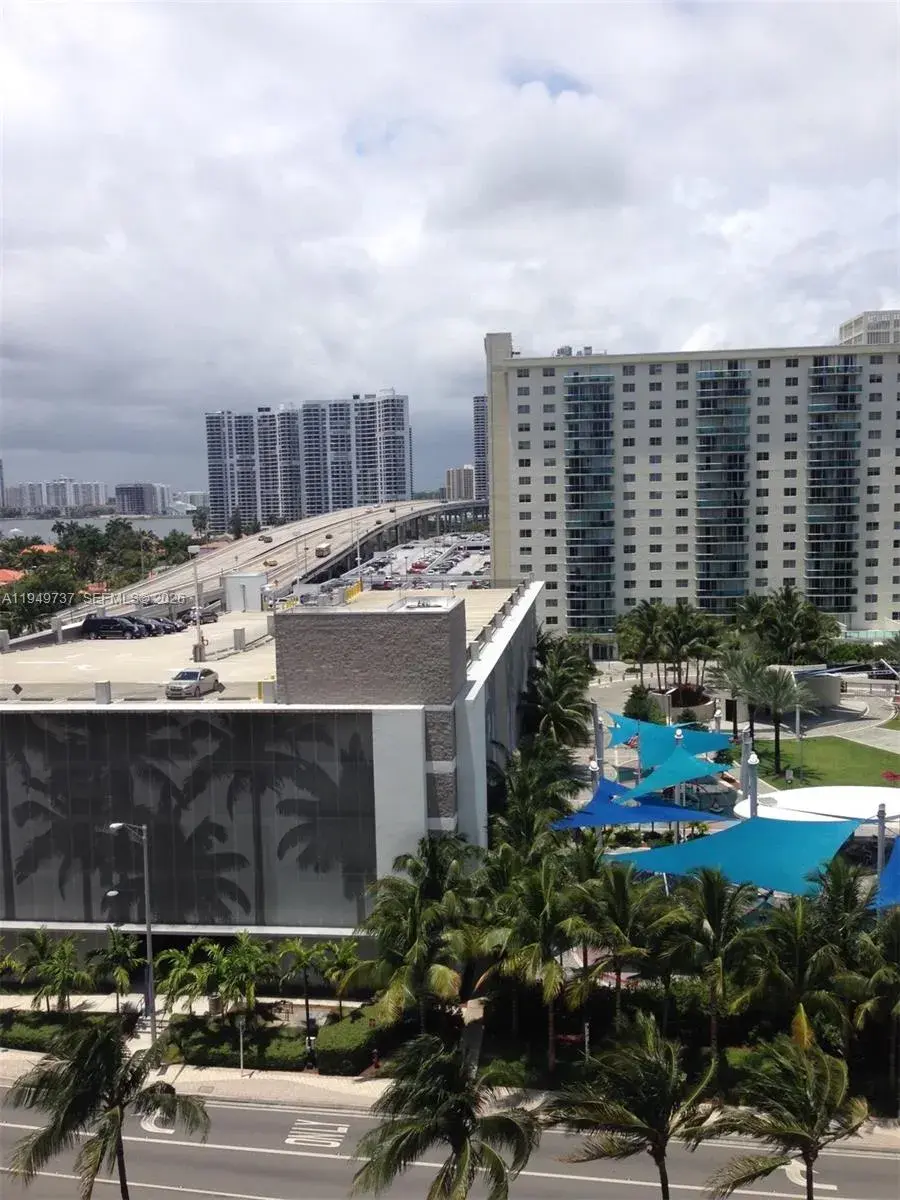 19201 Collins Ave # 831, Sunny Isles Beach FL 33160