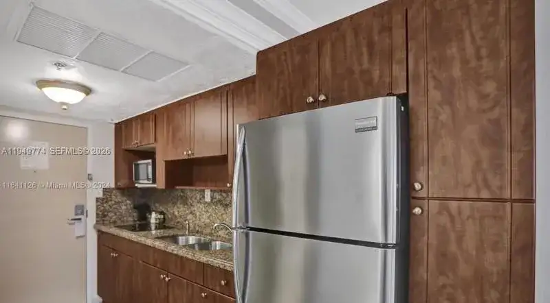 19201 Collins Ave # 422, Sunny Isles Beach FL 33160 photo 4