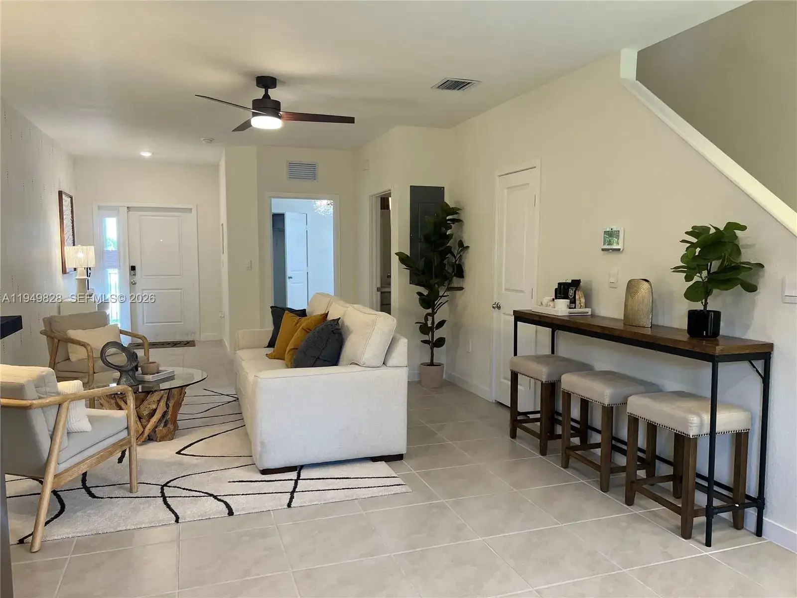417 NE 1st Dr, Florida City FL 33034 photo 3