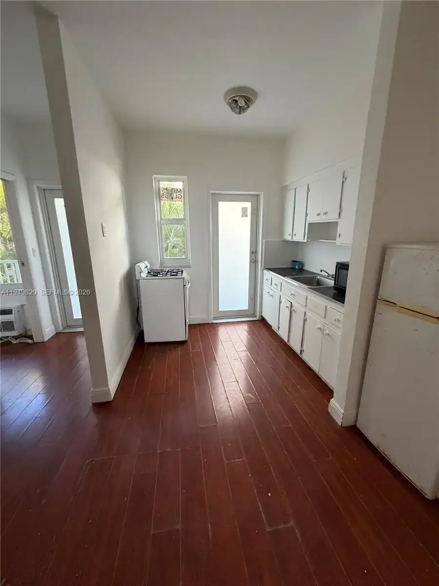1026 Euclid Ave # 6, Miami Beach FL 33139 photo 2